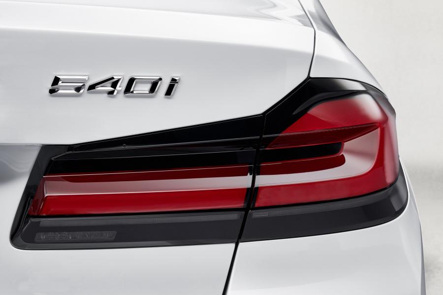 Детали экстерьера BMW 540i Luxury Line (G30) 2020 года  (WW) (фото 20 из 29)